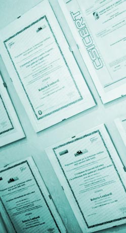 Il centro ottico Vision Light attesta la propria preparazione grazie alle innumerevoli certificazioni ottenute negli anni